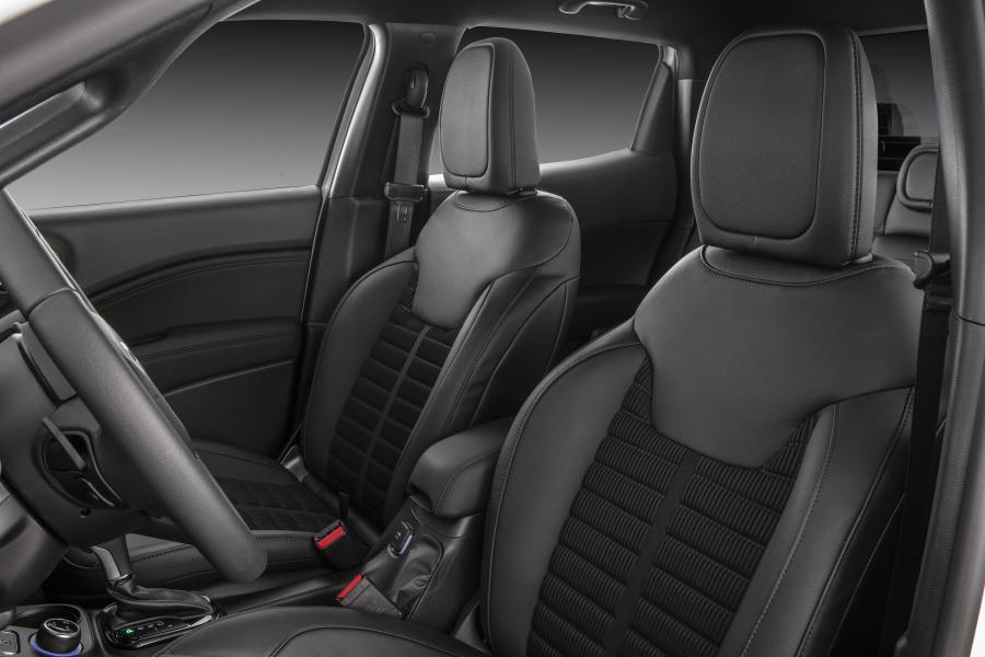 Интерьер Fiat Toro Freedom S-Design (226) 2019 года  (фото 16 из 22)